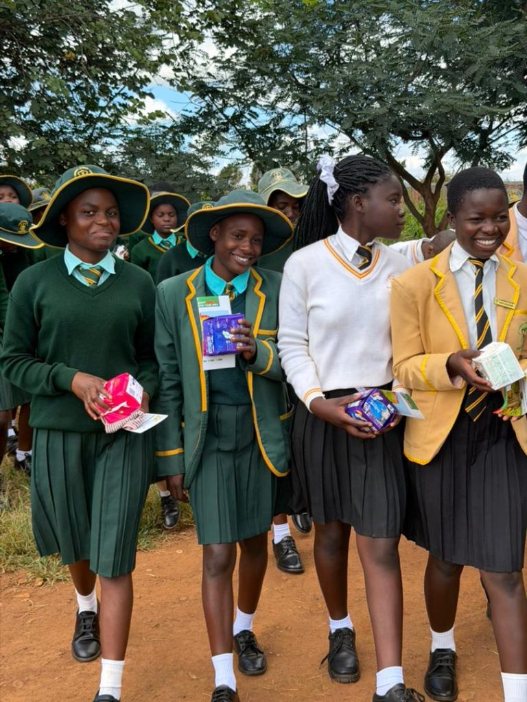 She Thought It Would Be Another Ordinary School Day… Until Seed Co Showed Up 1 Pad donation